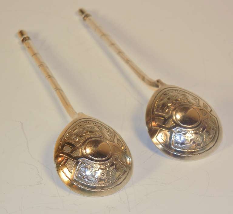 Belle Époque Pair of Russian Silver Teaspoons, Mikail Iakovlevich Isakov, St. Petersburg 1876 For Sale