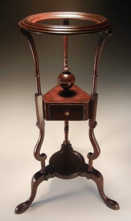 Chippendale Period Mahogany Gentleman's Shaving Stand