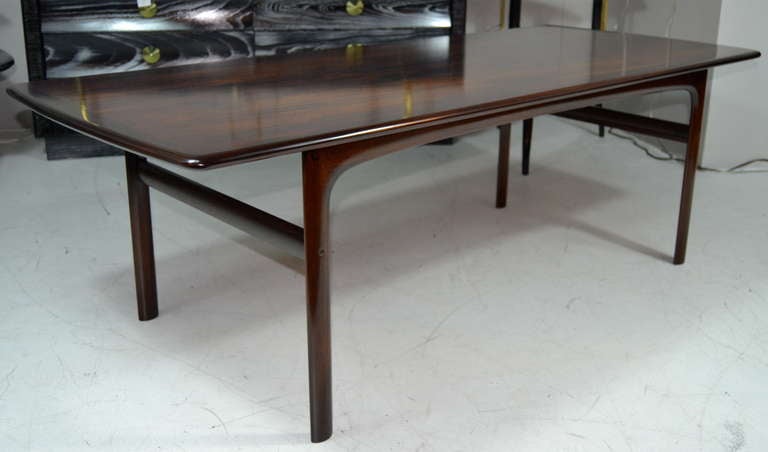 Large rosewood coffee table designed by Sven Ivar for Mobler newly refinished in mint condition.
