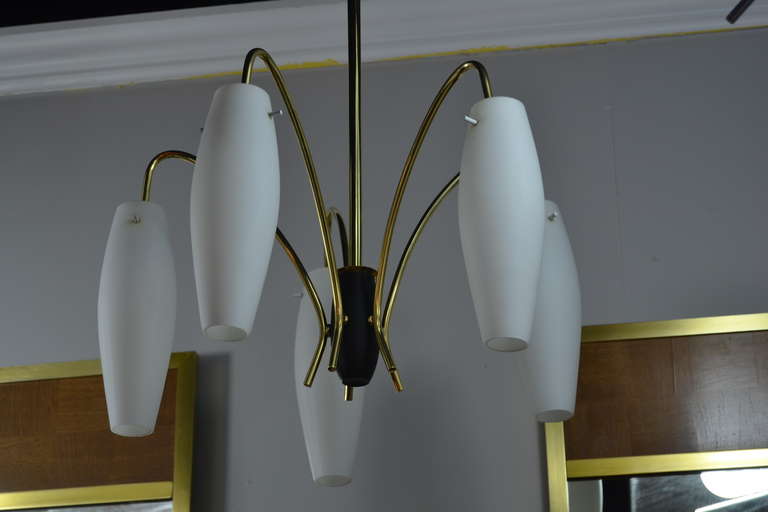 20th Century Mid-Century Petite Italian Chandelier in the Style of Stilnovo