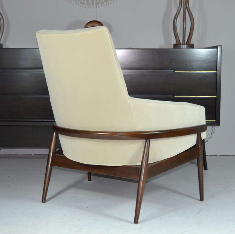American Pair of Sculptural Highback Lounge Chairs by Milo Baughman