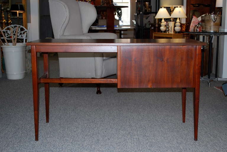 Rosewood Desk in the manner of Paul McCobb 2