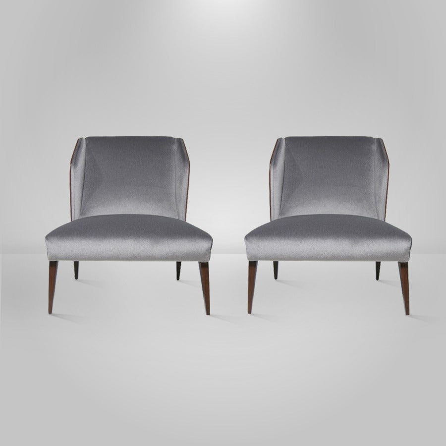 Mid-Century Modern Pair of Italian Wingback Lounge Chairs in the Manner of Gio Ponti