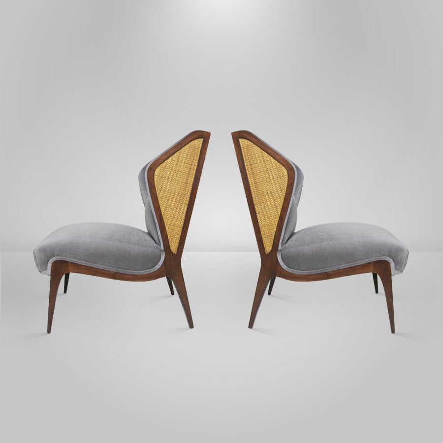 20th Century Pair of Italian Wingback Lounge Chairs in the Manner of Gio Ponti