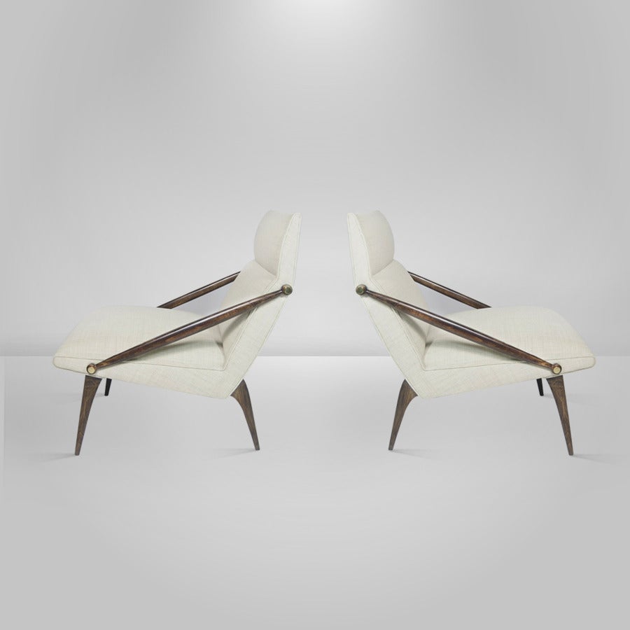 Mid-Century Modern Pair of Lounge Chairs, attributed to Gio Ponti, circa 1955