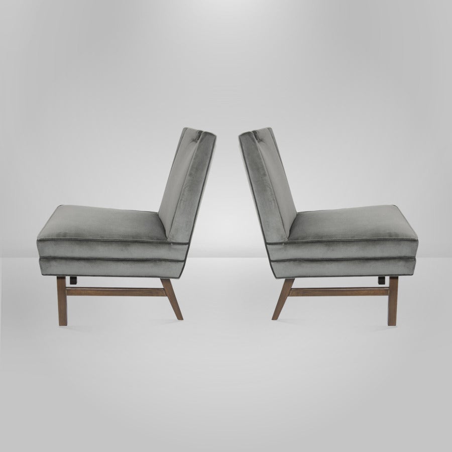 Mid-Century Modern Pair of Lounge or Slipper Chairs by Harvey Probber