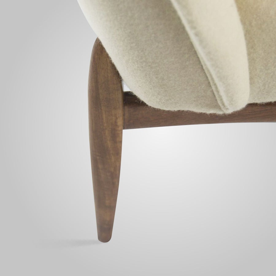 Walnut Pair of Sculptural Italian Slipper Chairs in Beige Wool
