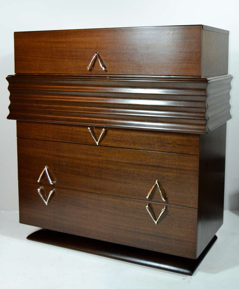 Deco Style Gentleman's Chest of Drawers, 1970s In Excellent Condition For Sale In New York, NY