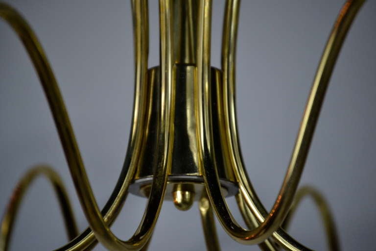 Italian Brass Chandelier In Excellent Condition For Sale In New York, NY