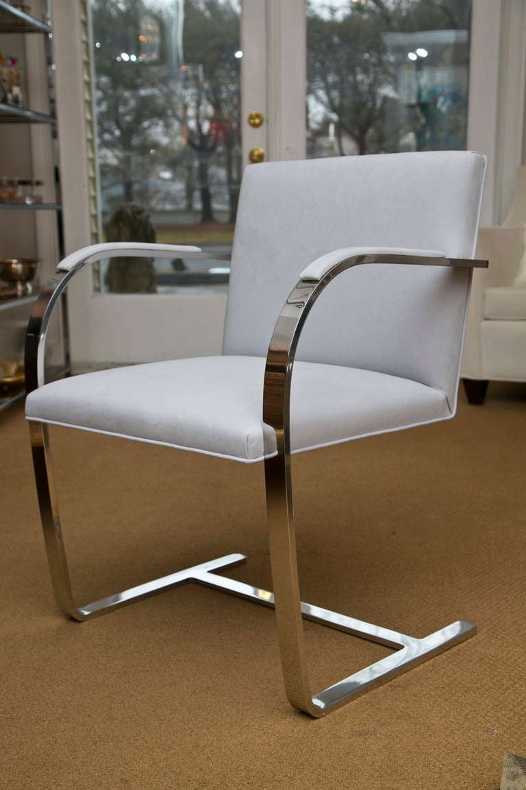 Mid-Century Modern Set of 4 Vintage Ludwig Mies van der Rohe Brno Chairs