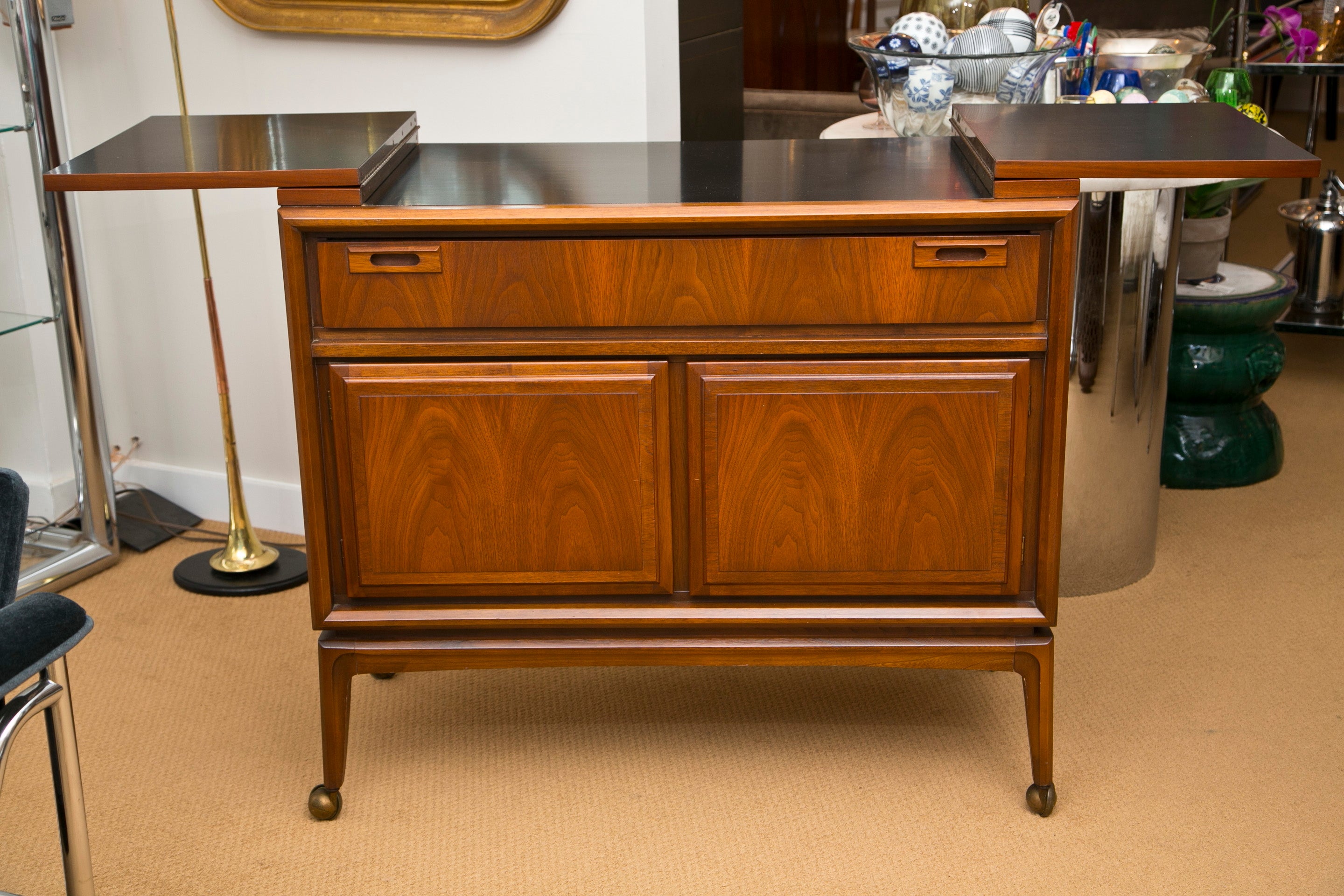 1960
s Flip Top Bar-cart
