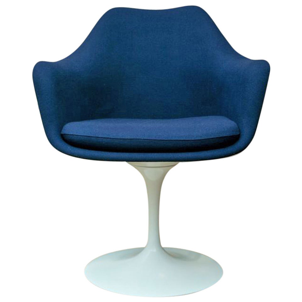 Vintage Eero Saarinen Tulip Swivel Chair