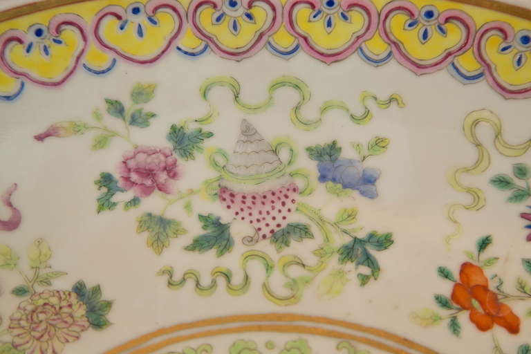 Chinese Vintage Asian Center Plate