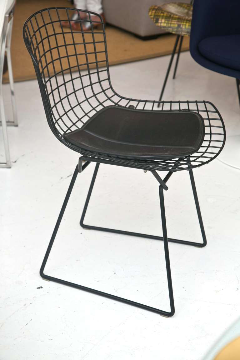Mid-Century Set of Six Side Chairs, Manner of Bertoia In Excellent Condition In Wilton, CT