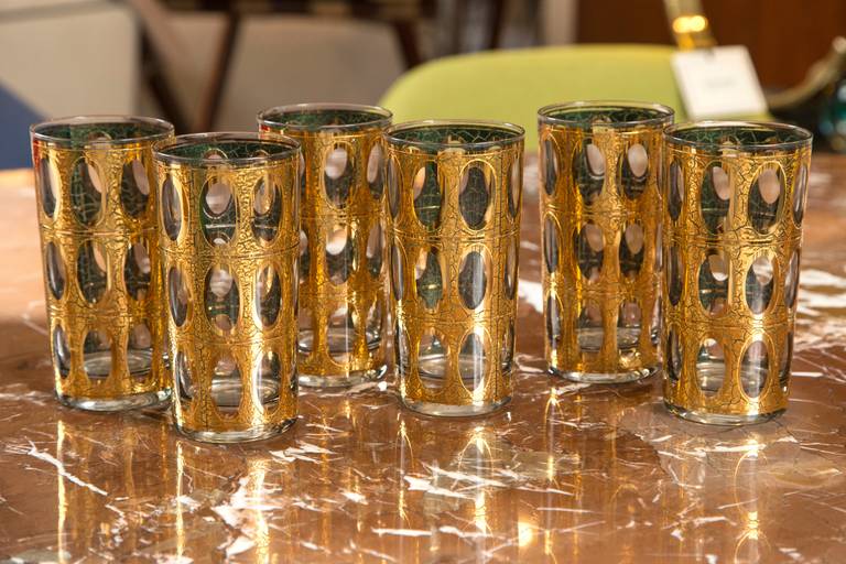 A fine set of six 1960s oval-cut high ball glasses in excellent condition.