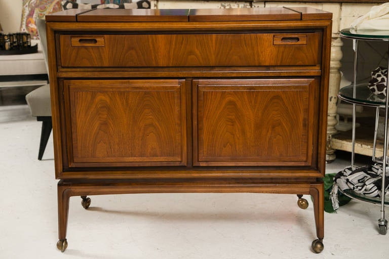 Mid-Century Custom Flip-Top Bar Cabinet In Excellent Condition In Wilton, CT