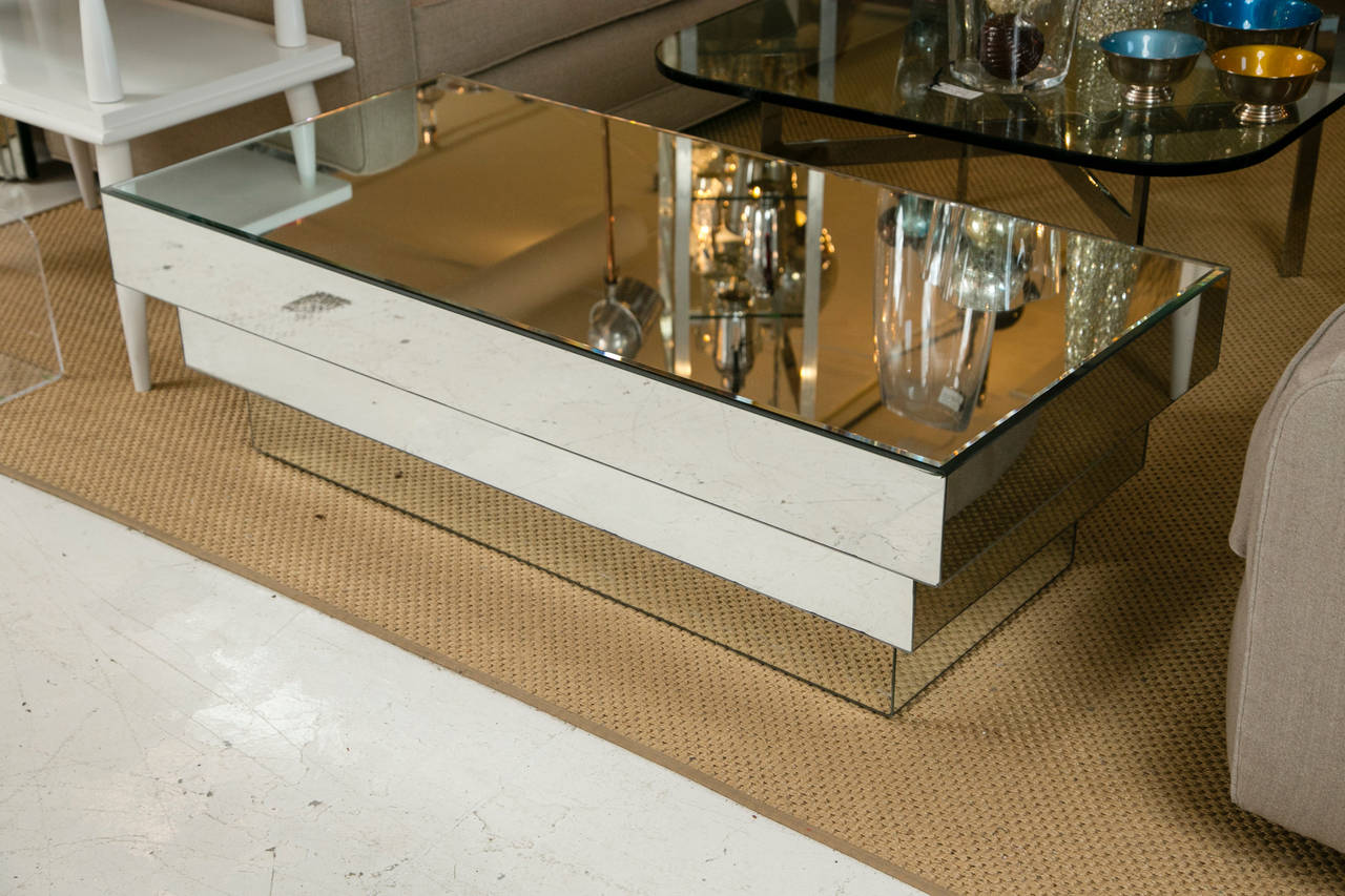 American Vintage 1970s Mirrored Cocktail Table