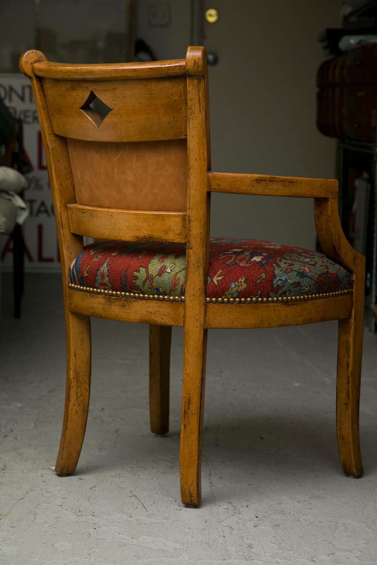 Set of 6 Elm Wood Dining Chairs In Excellent Condition In Wilton, CT