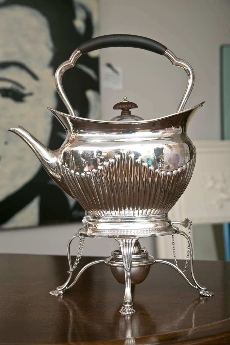 4 Piece Sheffield England Silver with Antique Silver Tea Urn In Excellent Condition In Wilton, CT