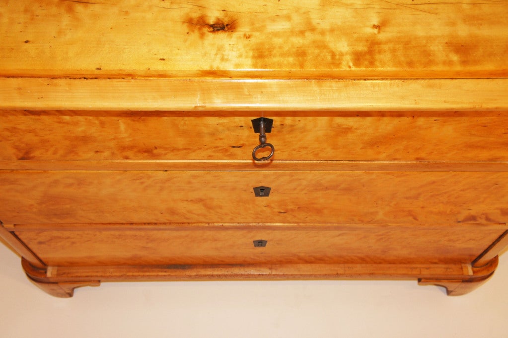 Biedermeier Chest of Drawers with Ebonized Escutcheons In Excellent Condition In New York, NY