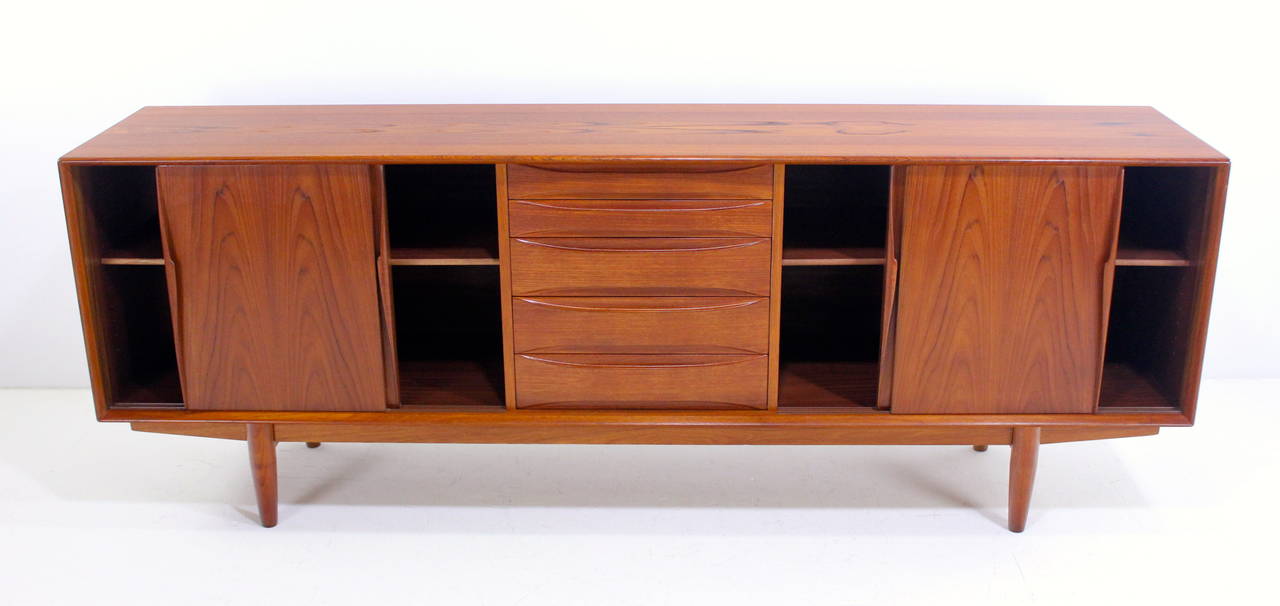 Danish Modern Teak Credenza by Dyrlund For Sale 1