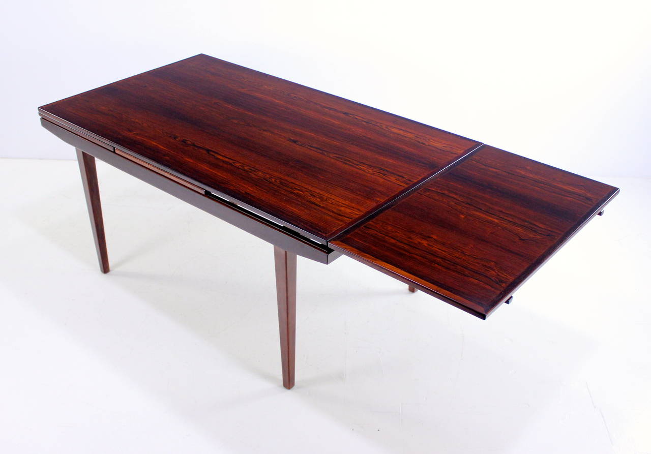 Scandinavian Modern Danish Modern Rosewood Draw-Leaf Dining Table For Sale
