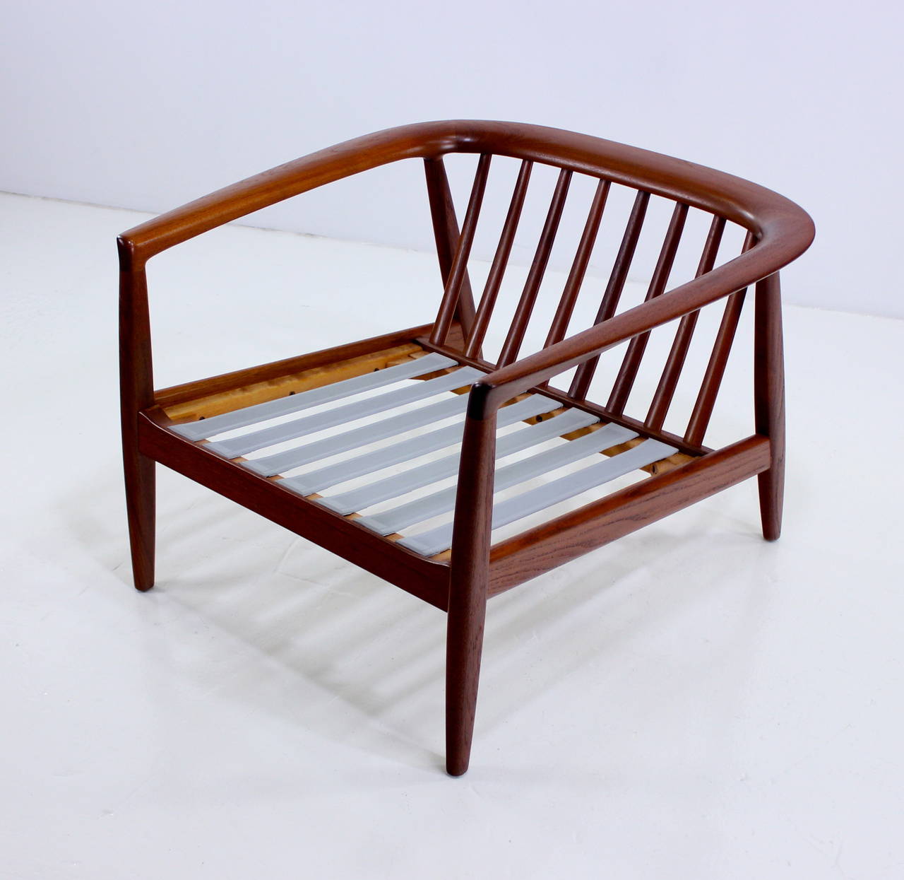 Pair of Danish Modern Teak Armchairs Designed by Folke Ohlsson for DUX For Sale 4