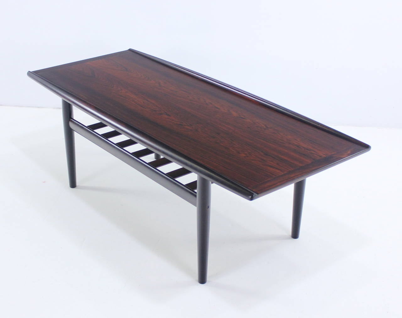 Danish Modern Rosewood Coffee Table Designed by Grete Jalk In Excellent Condition For Sale In Portland, OR