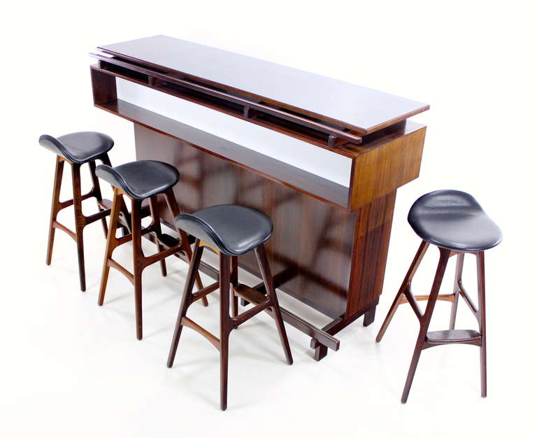 Scandinavian Modern Danish Modern Rosewood Master Bar with Four Erik Buck Bar Stools For Sale