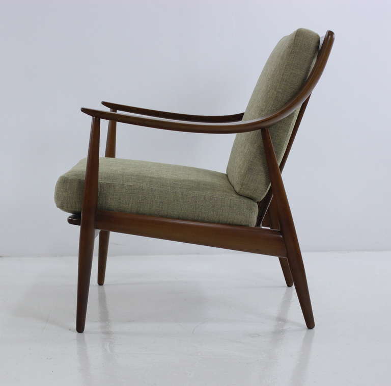 20th Century Pair of Danish Modern Beech Armchairs Designed by Peter Hvidt For Sale