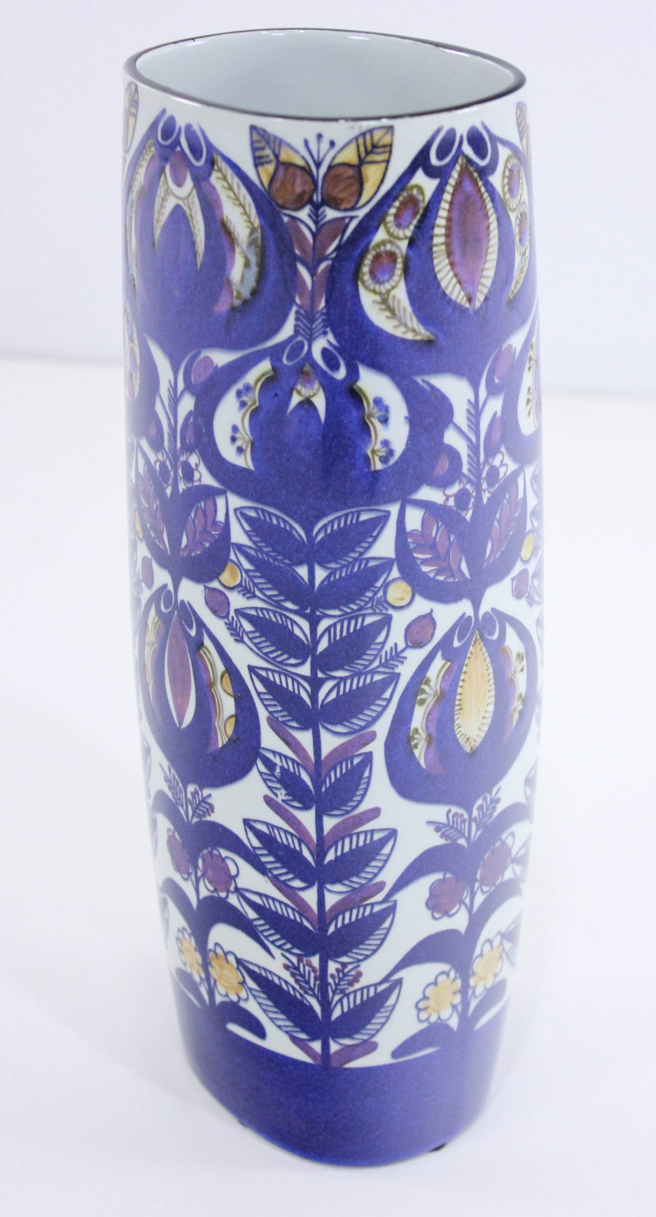 Danish modern limited edition vase designed by Berte Jesson for Royal Copenhagen.
Exceptional large size.
Faience, fine tin glazed pottery on a pale buff earthenware body.
Matchless quality and price.
Low freight, quick ship.