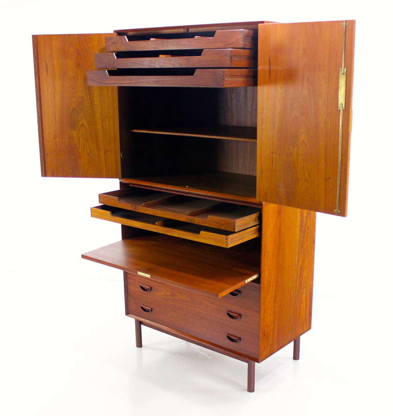 Danish Modern Solid Teak Double Cabinet Designed by Peter Hvidt In Excellent Condition For Sale In Portland, OR