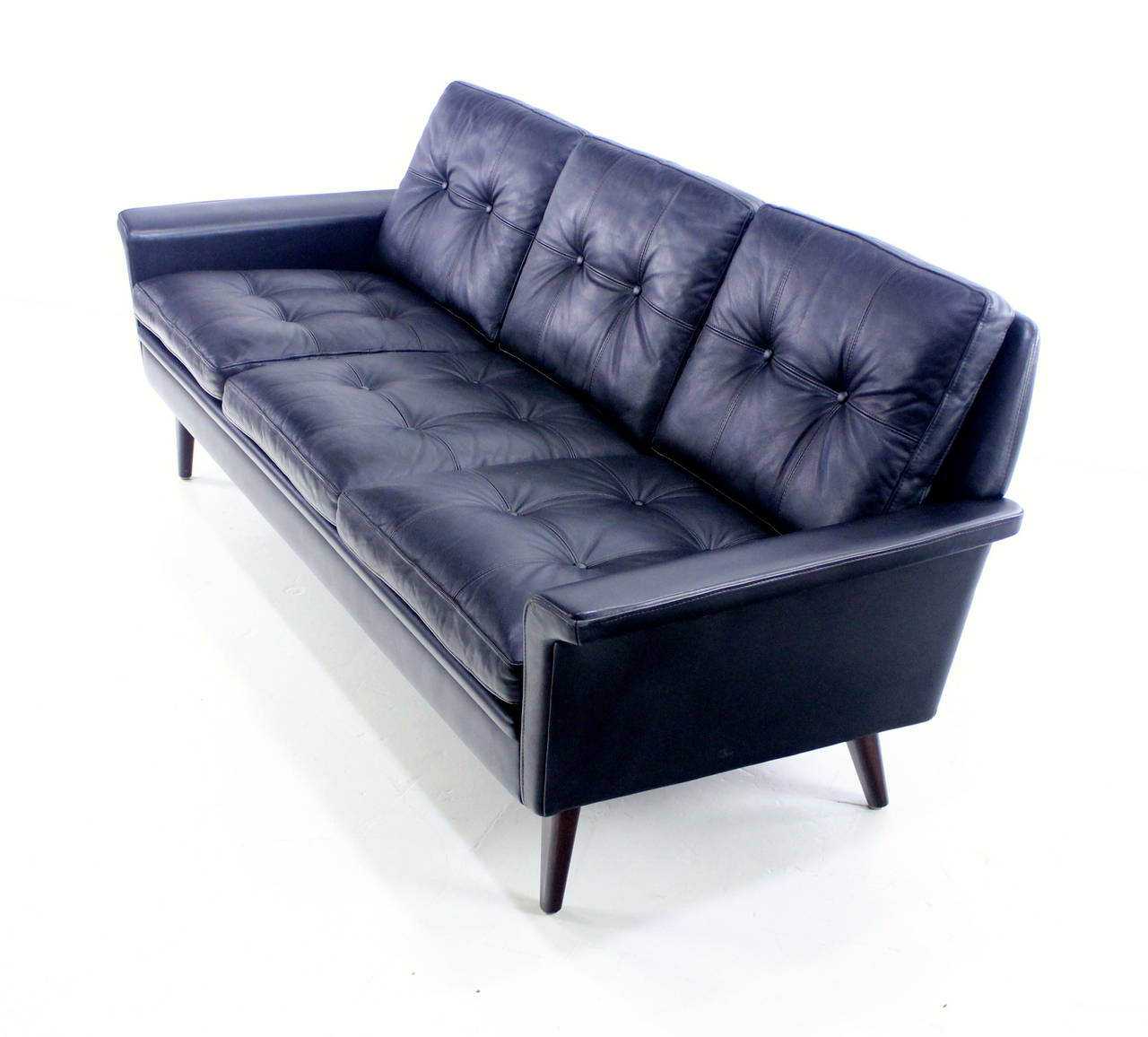 Scandinavian Modern Luxe Danish Modern Black Leather Sofa For Sale