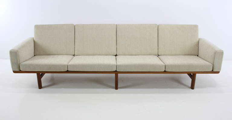 Exceptional Danish Modern Sofa Designed by Hans Wegner In Excellent Condition For Sale In Portland, OR