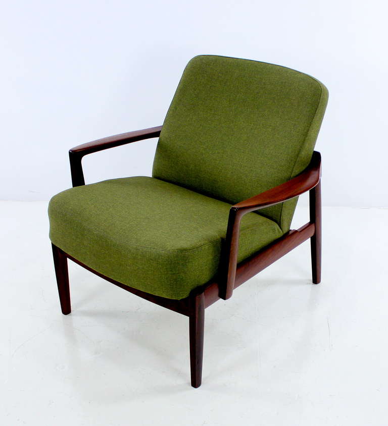 Pair of Danish Modern Teak Armchairs Designed by Edvard Kindt Larsen In Excellent Condition For Sale In Portland, OR