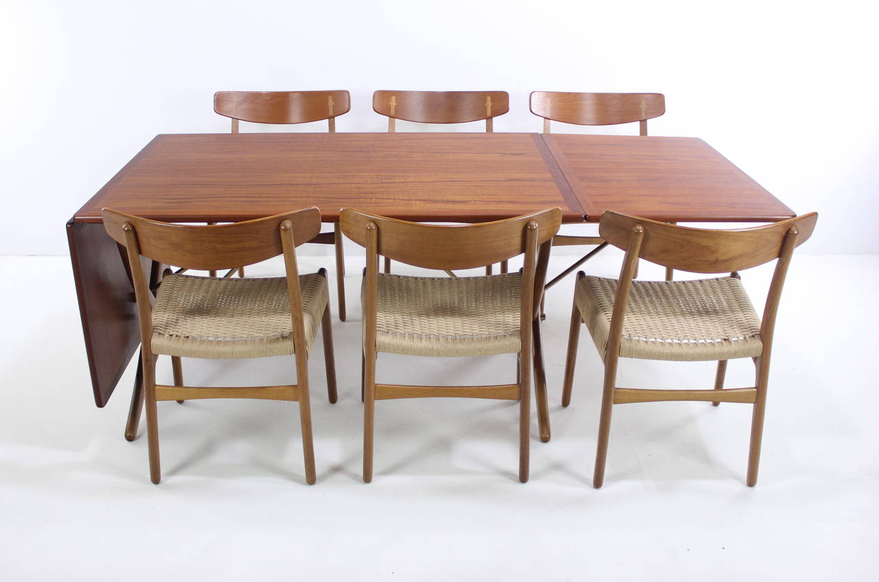 Scandinavian Modern Impressive Danish Modern Teak and Oak Dining Set Designed by Hans Wegner For Sale