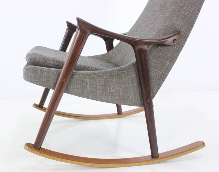Scandinavian Modern Mahogany & Teak Rocking Chair Designed Ingmar Relling For Sale 2