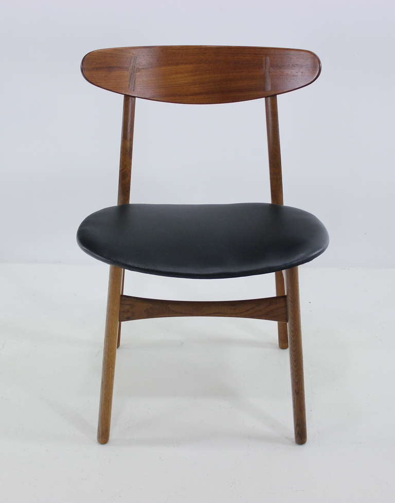 Extraordinary Danish Modern Teak & Oak Dining Set Designed by Hans Wegner For Sale 3