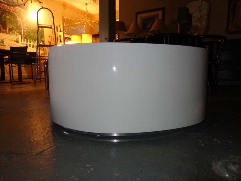 Two Piece Yin Yang Coffee Table In Excellent Condition In West Palm Beach, FL