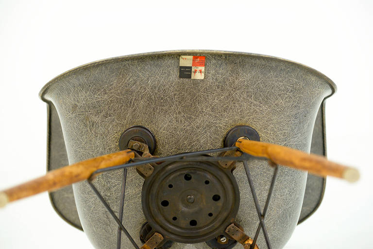 Drehstuhl mit Seilkante Charles Eames PAW Nussbaum Dübelbein 3