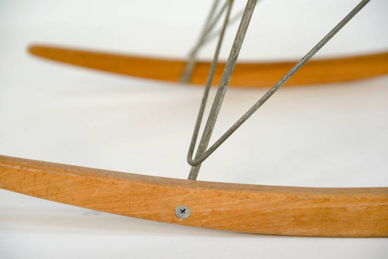 American Extreme Rare Rope Edge Eames Rocker, 1st Experimental Base. For Sale