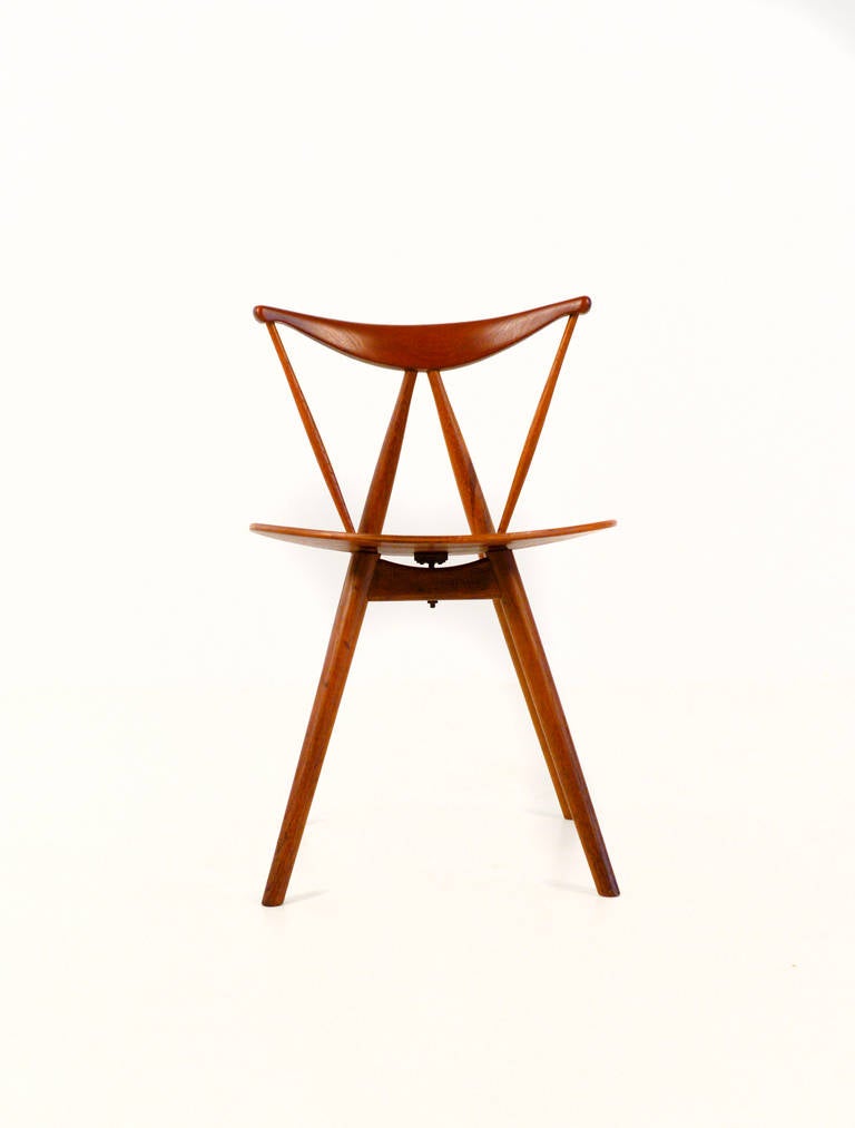 Extreme Rare Piano Chair by Vilhelm Wohlert, Excelent Condition. In Excellent Condition In Amsterdam, NL