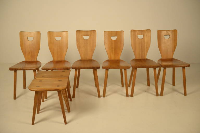 Set of 6 chairs and 2 stools called 'SORGARDEN'.
Designed by Swedish designer Carl Malmsten.
Made in solid pine.
Designed in 1963