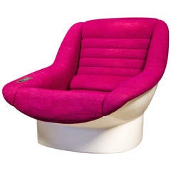 Very rare Alda chair in puple fabric, made by Comfort.