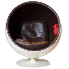Vintage Extremely rare Ball chair by Eero Aarnio made by Asko with phone !!
