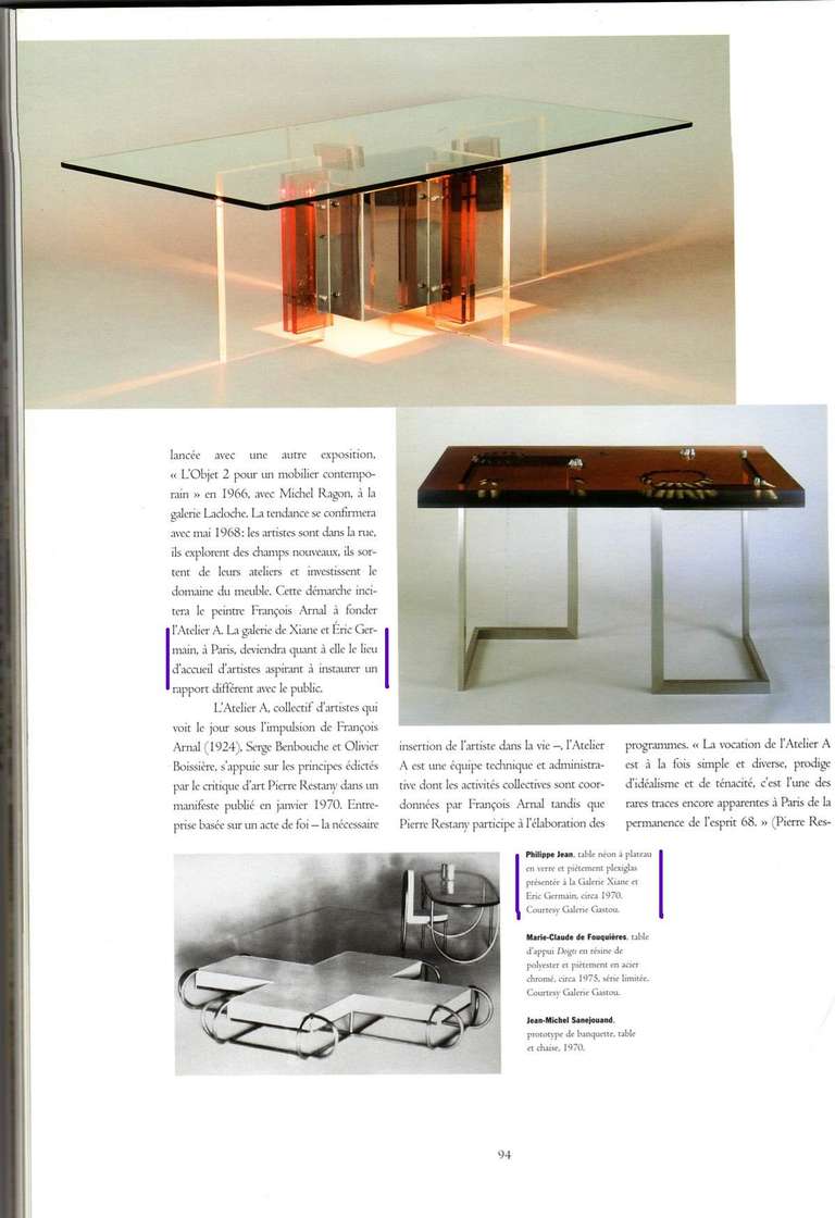 Preciosa y rarísima mesa de centro iluminada del escultor francés Philippe Jean, editada por la prestigiosa y renombrada Galerie Eric y Xiane Germain ,París, 1970. La galería Germain de París se especializó en muebles de alta gama y pequeña edición