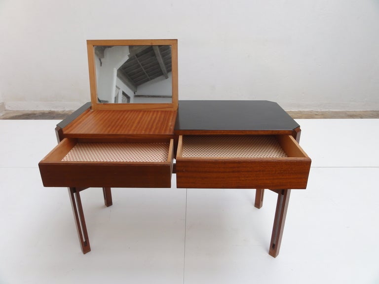 Bureau de coiffeuse d'une élégance suprême par Ico Parisi pour l'Hôtel Lorena,1959