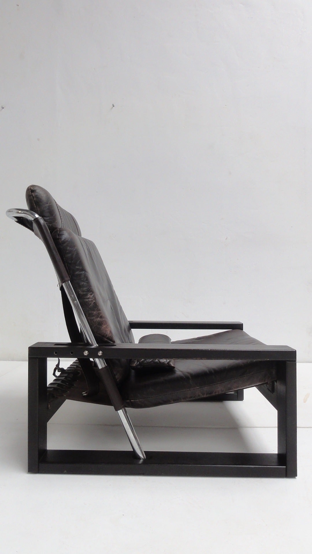 Brutalist Superb Leather and Stained Oak Reclining Chair by Sonja Wasseur Amsterdam, 1970