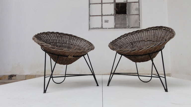 Nice Pair Of Dutch 50's Outdoor Wicker Basket Chairs With Metal Wire Base 1