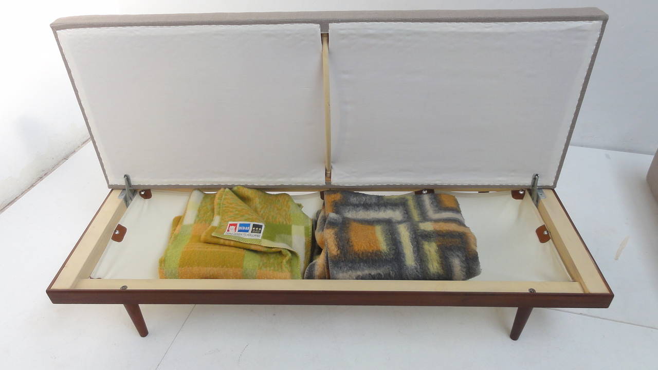 1950s Norwegian Teak Multi-Functional Sleeping Sofa with Storage Compartment In Good Condition In bergen op zoom, NL